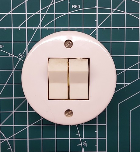 Ddr lichtschalter weiß rund - lichtschalter,