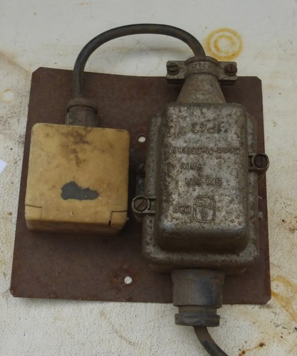 Alter kasten wand elektro - alter,
